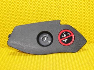 Запчасть накладка торпеды правая Nissan Tiida 2004—2012