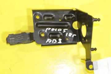 Кронштейн блока АБС Volkswagen Polo 2018