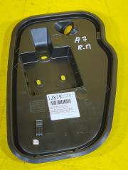 Заглушка двери передняя правая Skoda Octavia 2018