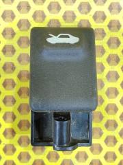 Ручка капота Skoda Octavia 2018