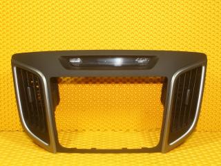 Рамка дисплея мультимедиа консоли передняя Hyundai Creta 2019