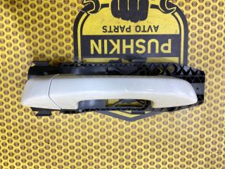 Ручка двери наружная задняя левая Volkswagen Passat 2017