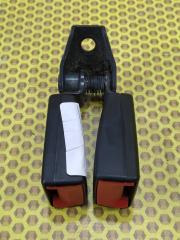 Замок ремня безопасности задний Volkswagen Passat 2017 Б/У Замок ремня безопасности задний Volkswagen Passat 2017