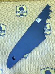 Накладка подлокотника правая Volkswagen Passat 2017