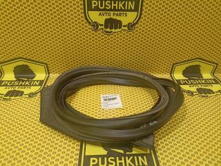 Уплотнитель двери передний правый Kia Rio 2 013
