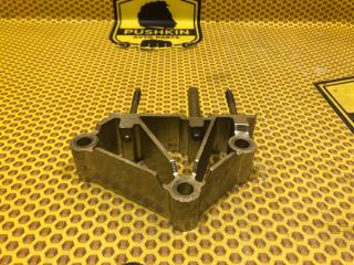 Кронштейн усилителя торпедо левый Volkswagen Jetta 2012