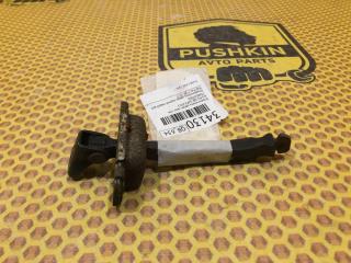 Ограничитель двери задний левый Kia Rio 2013