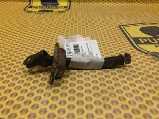 Ограничитель двери передний правый Kia Rio 2013