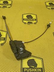 Замок двери задний левый Skoda Octavia 2020