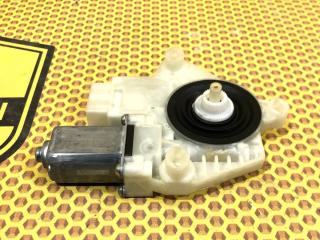 Мотор стеклоподъемника передний правый Volkswagen Polo 2021 Б/У Мотор стеклоподъемника передний правый Volkswagen Polo 2021