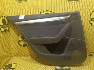 Обшивка двери задняя левая Skoda Octavia 2015