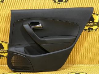 Обшивка двери задняя правая Volkswagen Polo 2015