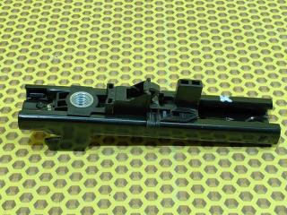 Механизм регулировки ремня правый Volkswagen Polo 2015