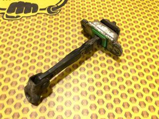 Ограничитель двери передний правый KIA RIO 2018