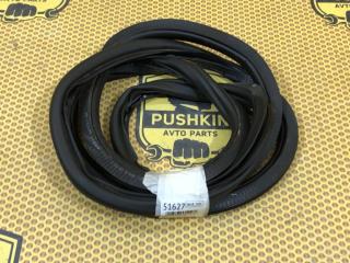 Уплотнитель на проем задний правый Skoda Rapid 2018