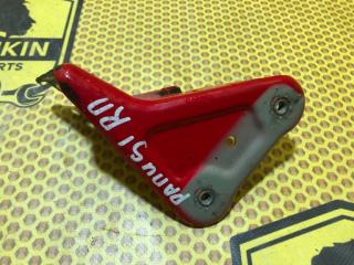 Кронштейн крыла передний правый Skoda Rapid 2018