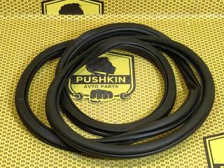 Уплотнитель на проем задний левый Skoda Octavia 2018