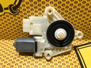 Мотор стеклоподъемника задний правый Volkswagen Polo Б/У Мотор стеклоподъемника задний правый Volkswagen Polo