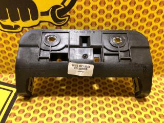 Кронштейн консоли Volkswagen Polo