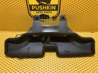 Воздуховод отопителя на торпедо Volkswagen Polo