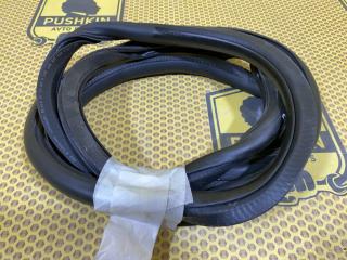 Уплотнитель на проем задний Skoda Octavia 2011