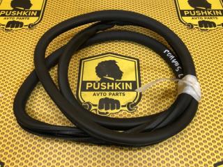 Уплотнитель на проем задний Volkswagen Golf 2008