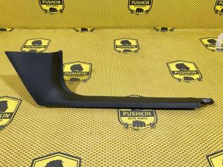 Обшивка стойки передней нижняя правая Skoda Octavia 2011