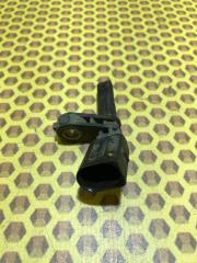 Датчик АБС передний правый Skoda Octavia 2011