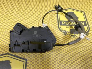 Замок двери задний правый Skoda Octavia 2019