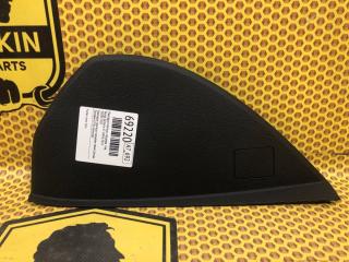 Запчасть накладка торпедо торцевая левая Skoda Octavia 2019