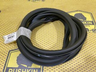 Уплотнитель на проем задний левый Skoda Octavia 2019