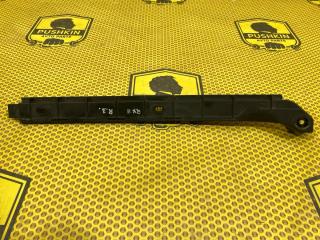 Кронштейн бампера центральный задний правый Skoda Octavia 2011