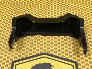 Кронштейн консоли Skoda Superb 2017