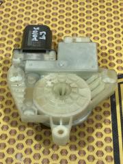 Мотор стеклоподъемника задний левый Volkswagen Polo 2021 Б/У Мотор стеклоподъемника задний левый Volkswagen Polo 2021