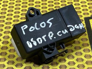 Блок управления подогревом сидений Volkswagen Polo 2015