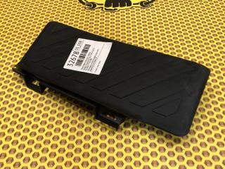 Подставка под ногу передняя Skoda Octavia 2015