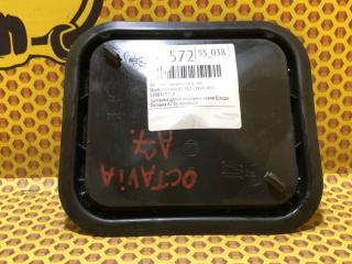 Заглушка двери передняя левая Skoda Octavia 2015