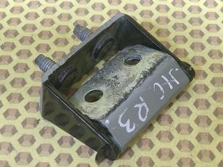 Петля багажника правая Nissan Qashqai 2008