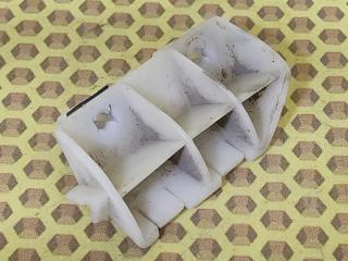 Крепление бампера заднее левое Nissan Qashqai 2008