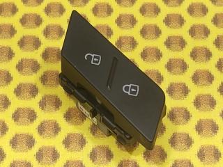 Кнопка центрального замка левая Volkswagen Jetta 2019