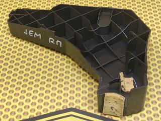 Кронштейн усилителя торпедо правый Volkswagen Jetta 2019