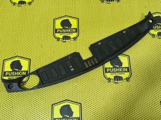 Накладка замка капота Kia Sorento 2010