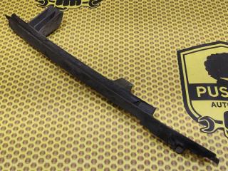 Запчасть направляющая стекла двери задняя левая Hyundai I40 2012