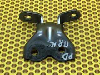 Петля двери передняя нижняя правая Hyundai i30 2023