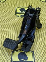 Запчасть педаль тормоза Volkswagen Teramont 2018