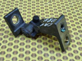 Петля двери передняя нижняя правая Volkswagen Teramont 2018 Б/У Петля двери передняя нижняя правая Volkswagen Teramont 2018