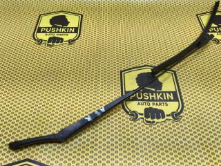 Поводок дворника передний правый Skoda Octavia 2012