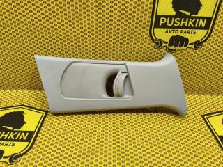 Обшивка стойки центральной верхняя правая Skoda Octavia 2012