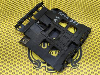 Кронштейн блока управления двигателем Skoda Octavia 2012