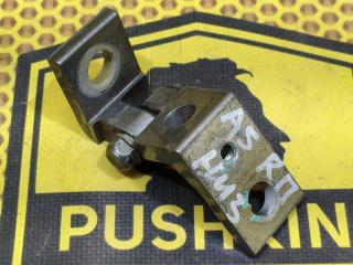 Петля двери передняя нижняя правая Skoda Octavia 2012